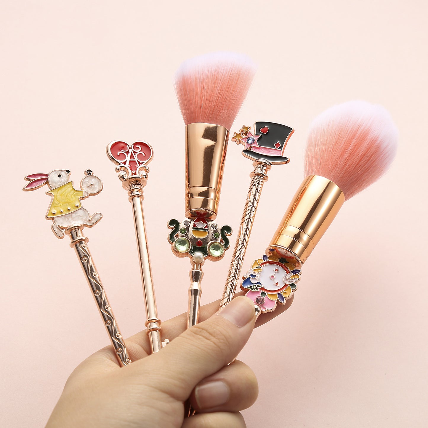 Alice makeup brush