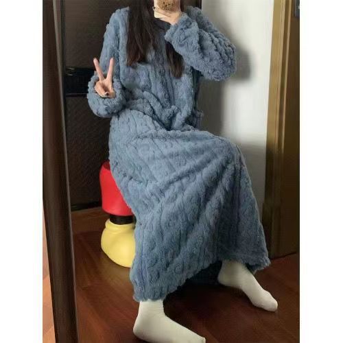 Winter Coral Fleece Sleepwear Women's Nightgown Long Night Dress Pajamas With Pockets Thickened Jacquard Dress Warm Home Clothes